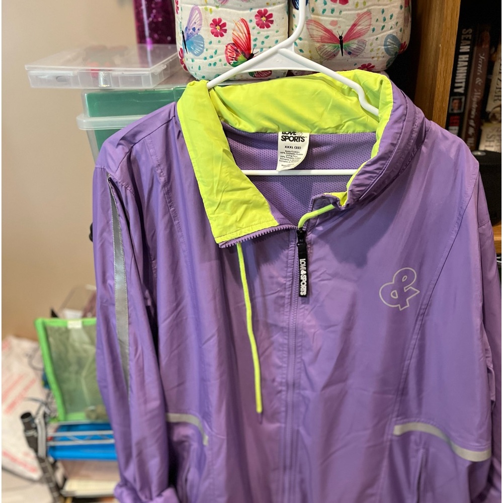 Wind jacket. Purple/fluorescent yellow trim